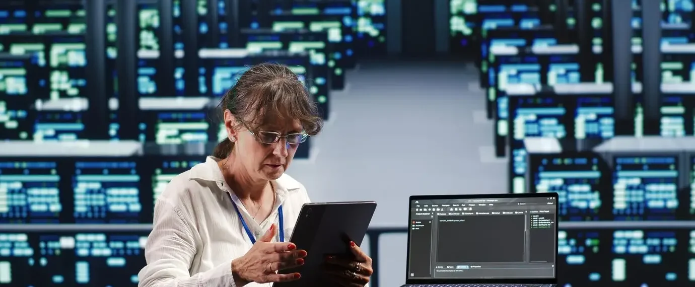 specialist-running-code-server-farm_482257-89003 specialist-running-code-server-farm_482257-89003